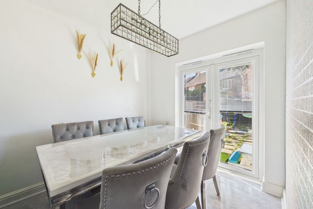 31 Southfield Road, Nottingham photo 3