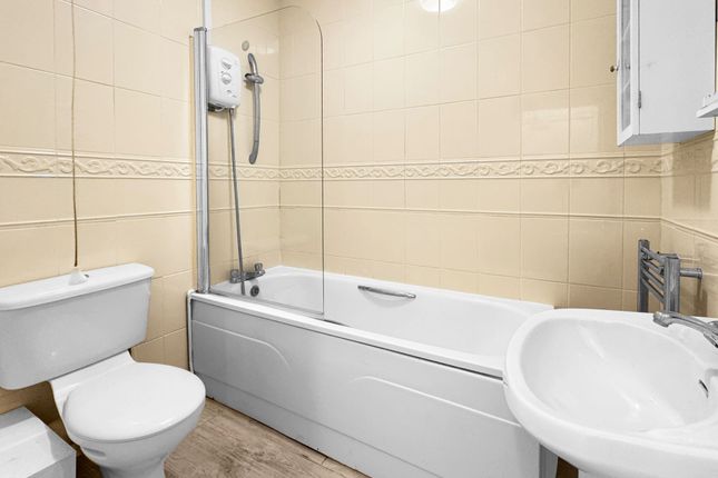 Flat 6, Tudor House Bath Road, Cowes photo 3