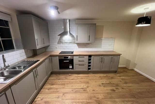 2-bed terraced on 2, Kings Close, Otley, £1,295/mo