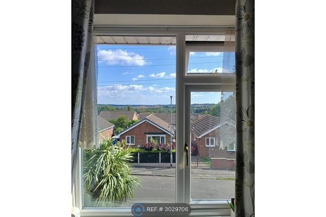 Longfellow Grove, Wakefield photo 5