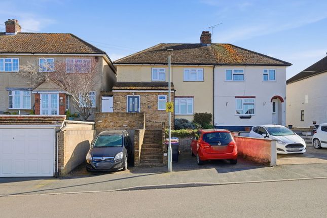 4-bed house on 40, Thele Avenue, Stanstead Abbotts, £575,000