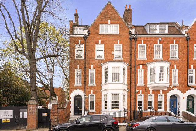Flat to rent in Holland Park Road, London