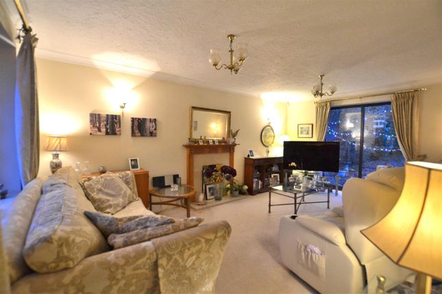 28, Forest Dean, Fleet photo 2