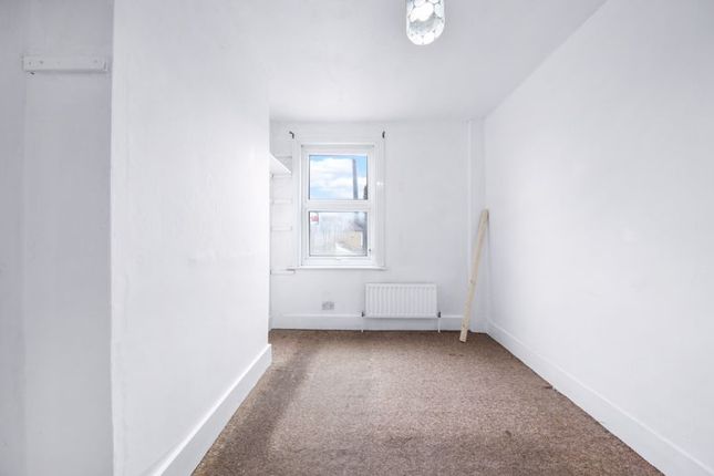 Terraced house to rent in Tunmarsh Lane, Plaistow