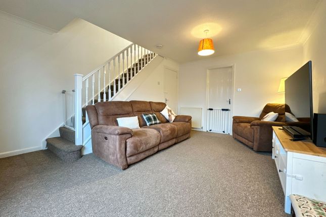 8, Walker Drive, Bonnybridge photo 4
