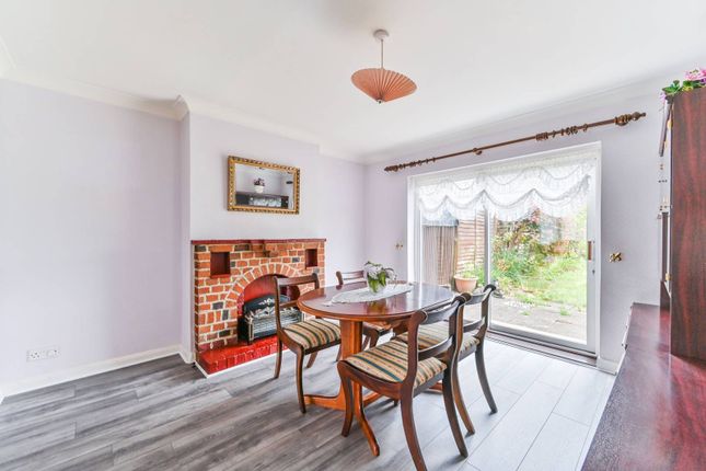 Thumbnail Semi-detached house to rent in Chessington Road, Chessington, Epsom