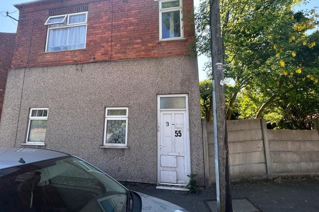 Flat to rent in Wharf Road, Pinxton, Nottingham
