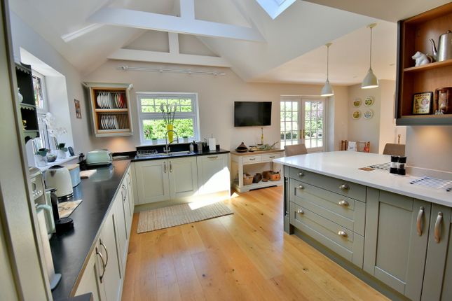 15, Moorlands Road, Ferndown photo 4