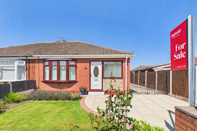 2-bed house on 26, Moore Drive, Haydock, £185,000