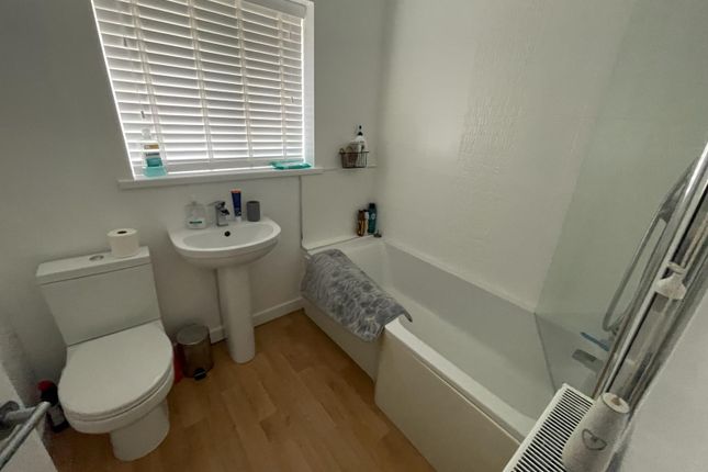 27, Abertawe photo 5