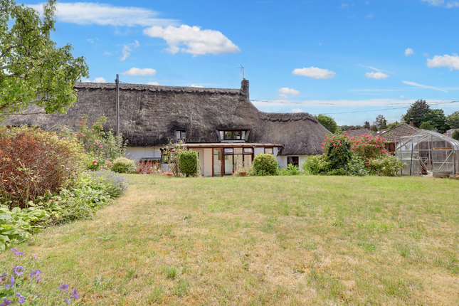 Thumbnail Cottage for sale in High Street, Wanborough