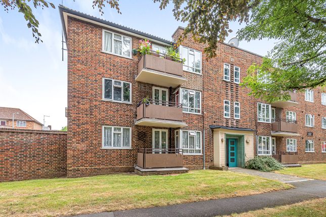 Thumbnail Flat for sale in Aubyn Square, London