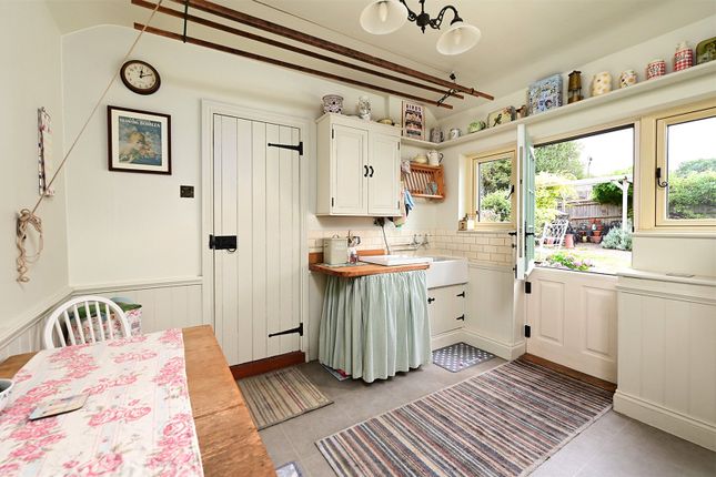 Woodside Cottage,, Grenadier Road, Guildford photo 3