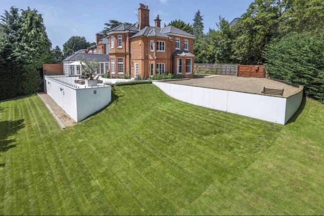 Semi-detached house to rent in London Road, Ascot, Berkshire