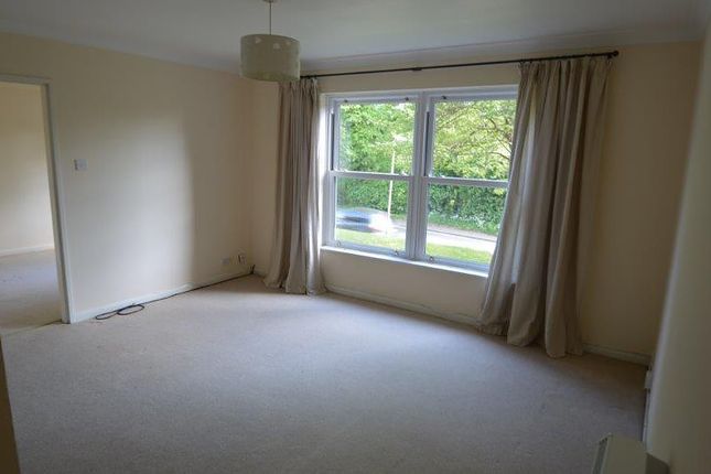 3 Lammas Court, Old Station Way, Godalming photo 3