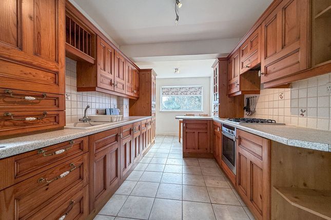 252 Prenton Dell Road, Prenton photo 3