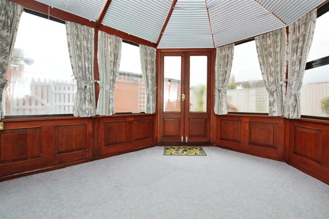 Detached bungalow for sale in Blackthorn Close, Scunthorpe