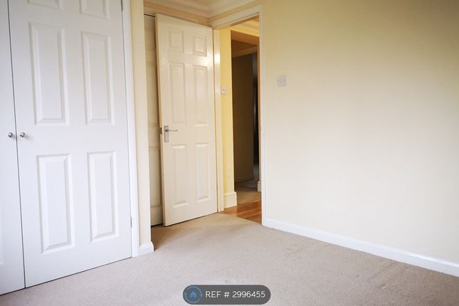 A Sunray Estate, Sandhurst photo 4