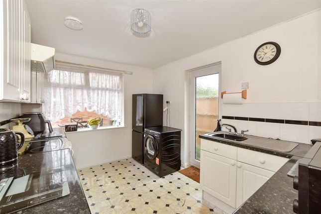46, Vauxhall Avenue, Herne Bay photo 4