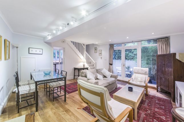 Pembroke Villas, London photo 4