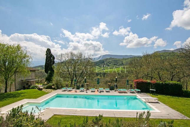 Villa for sale in Vicchio, Firenze, Tuscany