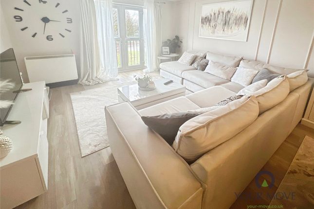 11, Heron House, Tipton photo 3
