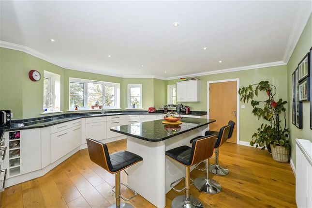 Thumbnail Detached house for sale in Five Heads Road, Horndean, Hampshire