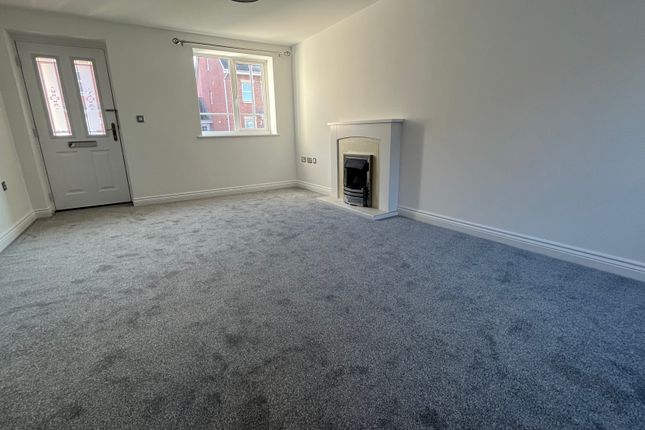 Flat to rent in Cordelia Close, Stratford-Upon-Avon