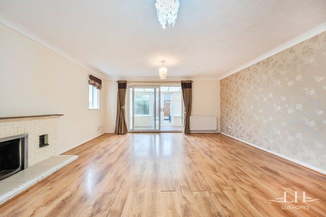 118 Lady Lane, Chelmsford photo 2