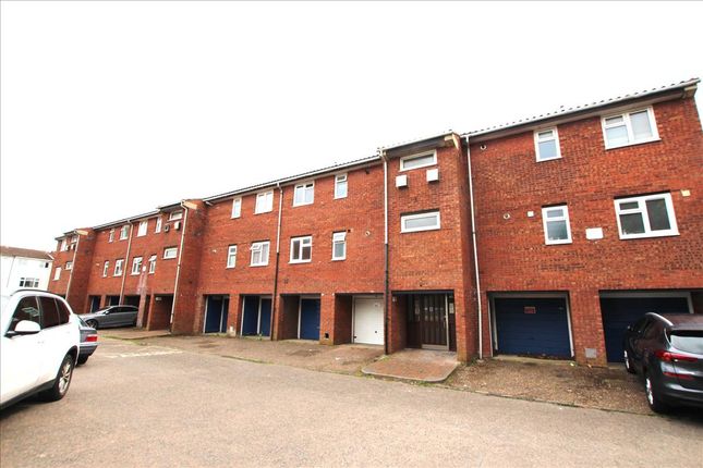 Thumbnail Flat to rent in Reed Court, Abbotts Drive, Waltham Abbey