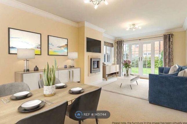 Mayflower Way, Beaconsfield photo 3