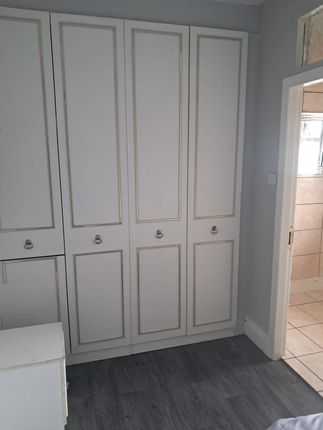Stockport Road, Denton photo 5