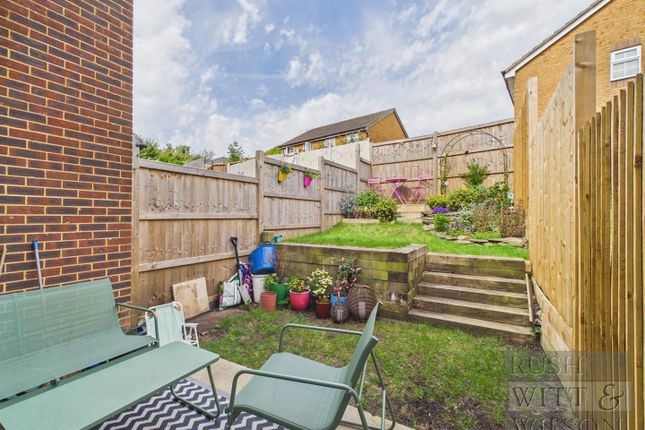 29, Longacre Close, St. Leonards-On-Sea photo 2