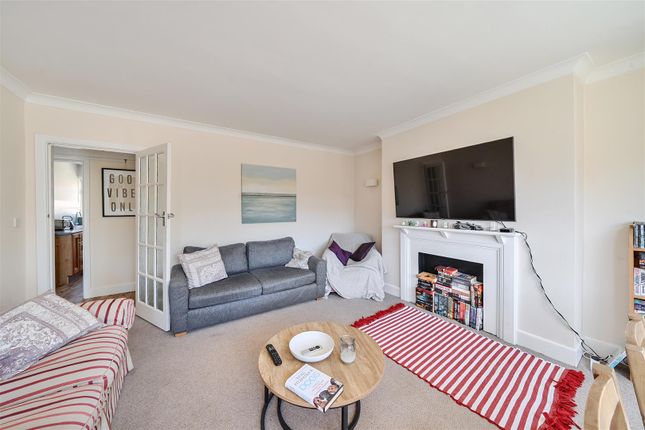 10 West Court, West Allington, Bridport photo 4