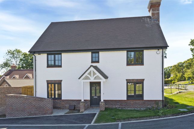 Thumbnail Semi-detached house to rent in Bostocks Close, Ewhurst, Cranleigh, Surrey
