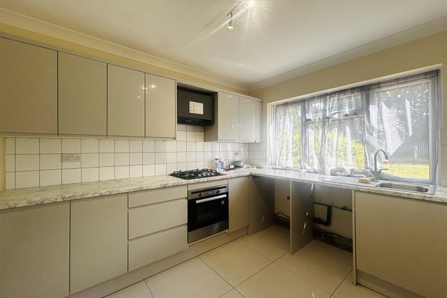 2, Waterworks Drive, Clacton-On-Sea photo 4