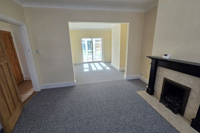 14, Brampton Road, Eastbourne photo 4
