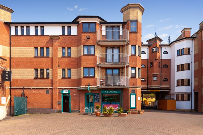 Thumbnail Flat for sale in The Chilterns, Gloucester Green, Oxford City Centre