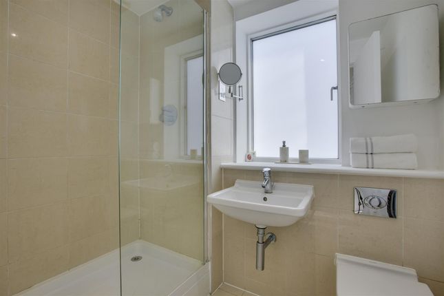 Flat for sale in Ryemead Boulevard, High Wycombe