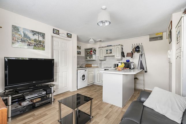 56, Kingfisher Way, BICESTER photo 3
