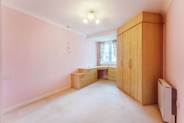 Flat for sale in Salter Court, Colchester