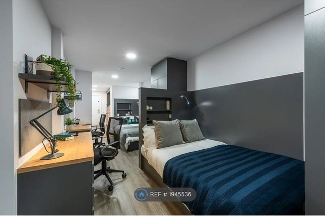 Room to rent in United Kingdom, London IG2