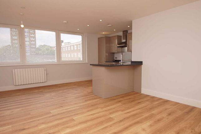 Flat 3,, Vista Tower, Stevenage photo 4