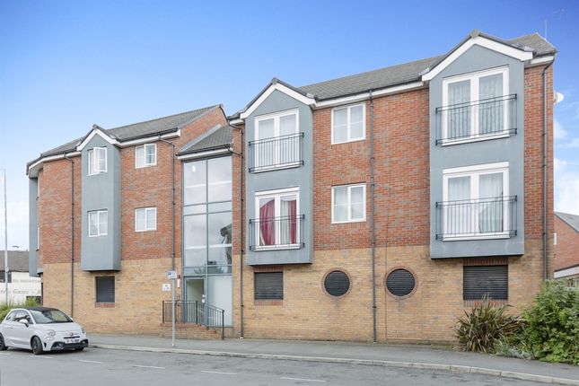 Thumbnail Flat for sale in Almeys Lane, Earl Shilton, Leicester