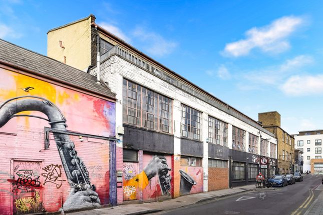 Unit 5, London photo 3
