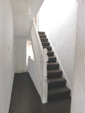 Flat to rent in Crwys Road, Cathays, Cardiff