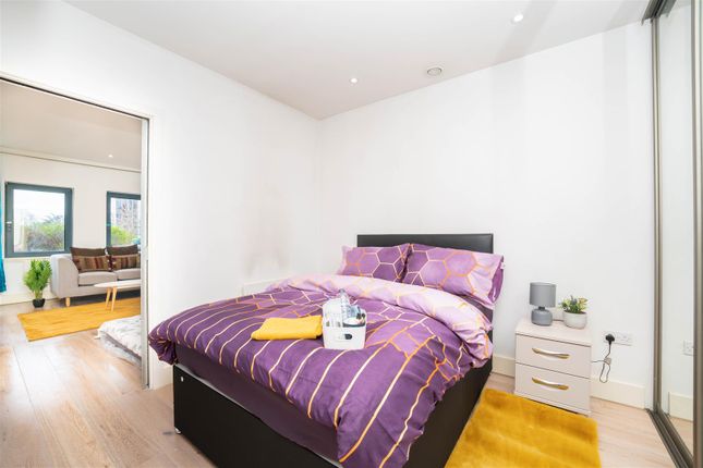 Flat to rent in Mondial Way, Harlington, Hayes