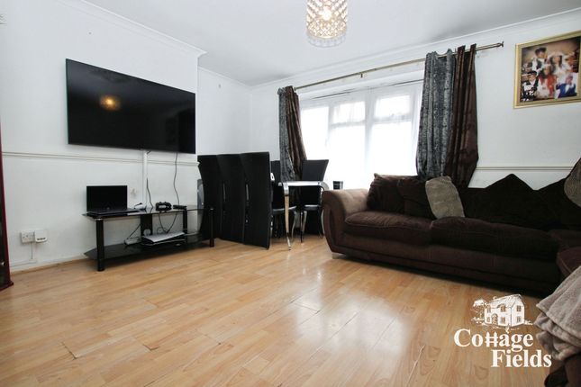 12 Ordnance Road, Enfield photo 3