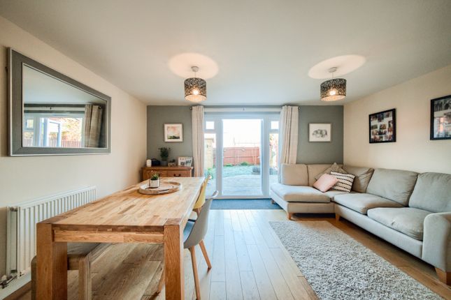 22, Rowan Place, Alcester photo 2