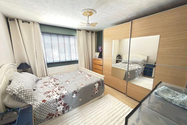 66, Moreton Road North, Luton photo 4